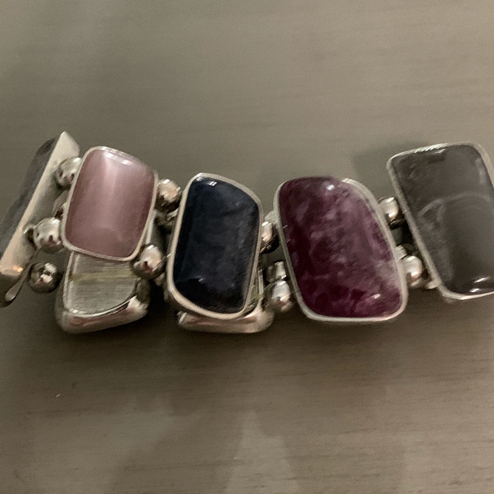 Fun bracelet! Multi colored - Picture 2 of 3